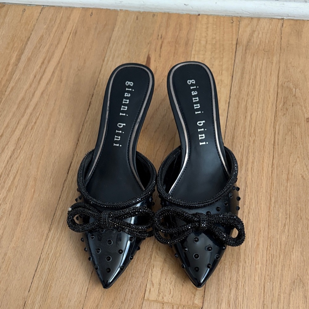 Gianni Bini Black Bow-Embellished Mules